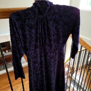 Great boutique cocktail dress or short homecoming. Size small, snug fitting